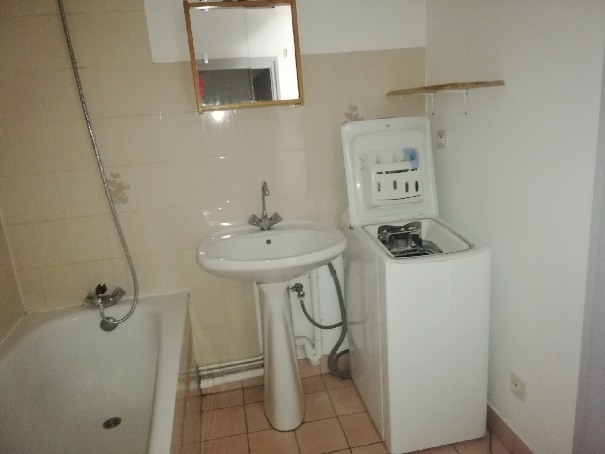 t2-centre-ville-38-m2-520-euros-cc